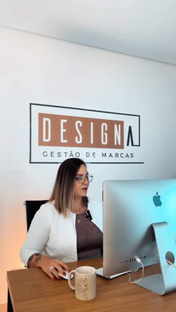 Identidade de marca vai muito além de um logo bonito.
É o que posiciona sua empresa com valor, propósito e diferenciação. ♾️

Por isso, aqui na Designa, desenvolvemos processos completos de branding, do naming ao visual e verbal da marca, com estratégia, exclusividade e foco na essência do seu negócio.

Criamos marcas autênticas, registráveis e prontas para crescer com autoridade. ®️

Sua marca merece esse cuidado.
E merece ser única como você. ✨

🔗 Clique no Link da BIO para falar comigo
e receber uma proposta exclusiva!

#branding #criacaodelogo #idvisual #graphicdesign #DesignaGestão