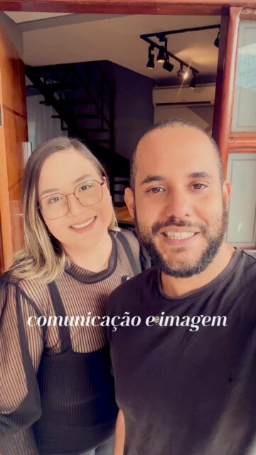 Tem mudanças que são mais do que um novo endereço. São uma nova forma de empreender. ✨

Quando a vida muda de perspectiva é também uma oportunidade de ressignificar: decidimos então construir um espaço que tivesse mais propósito, leveza e inspiração para criar e produzir. 💡🎬

Agora, a Designa Gestão de Marcas e o Estúdio Designado estão de casa nova, prontos para receber histórias, ideias e marcas que querem crescer com mais valor e intenção. ♾️

Fale com a gente e vamos juntos!
📲 (62) 4102-2028
🔗 Link na BIO.
📍 Parque Anhanguera, Goiânia.